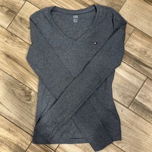 Tommy Hilfiger | Gray | V Neck Long Sleeve Top | Size XS